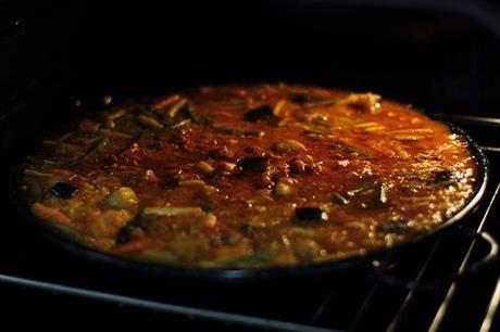 Kycklinggryta med kryddiga kycklingköttbullar